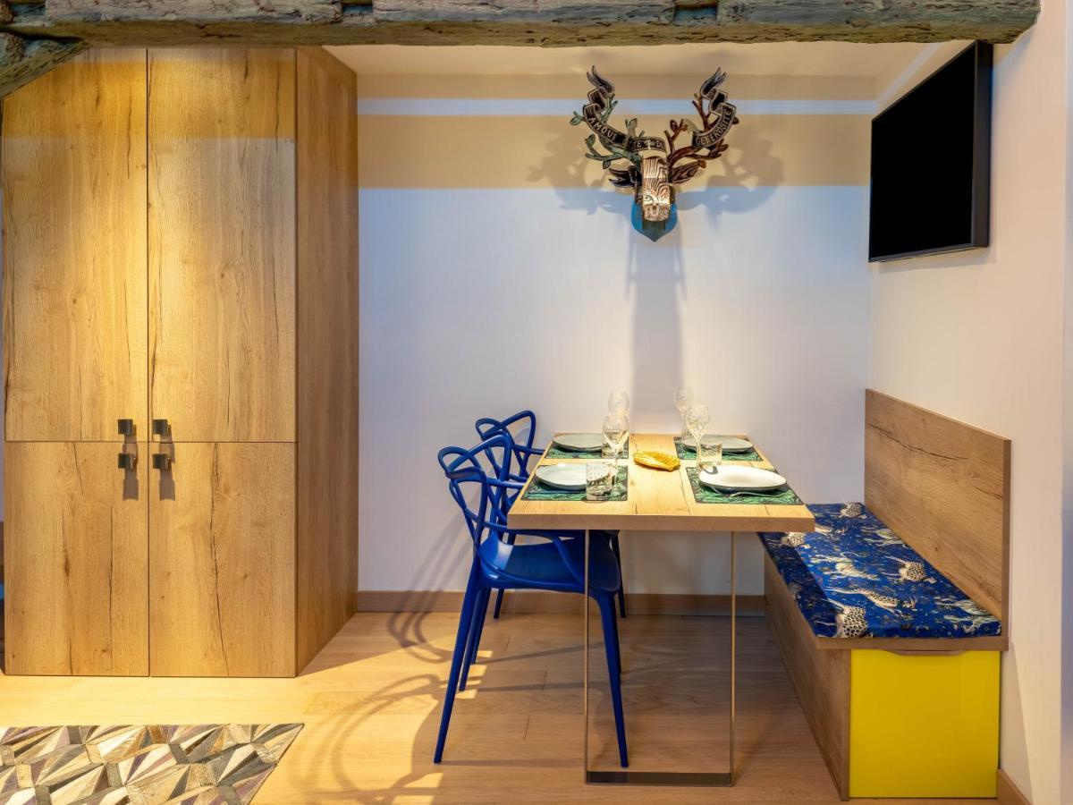 Le Pinot Gris Apartment รีควีร์ ภายนอก รูปภาพ