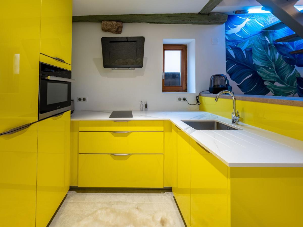 Le Pinot Gris Apartment รีควีร์ ภายนอก รูปภาพ